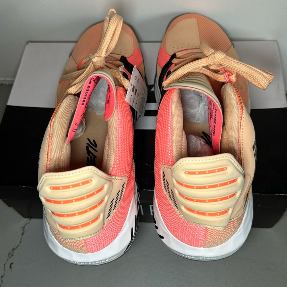 NWT! Dame 6 International Women’s Day Sneaker Mens 18 Orange Pink - Picture 8 of 11